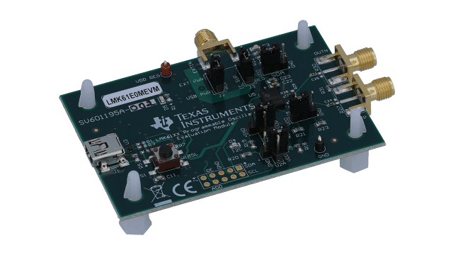 LMK61E0MEVM LMK61E0M 超低ジッタ・プログラマブル・オシレータの評価モジュール angled board image