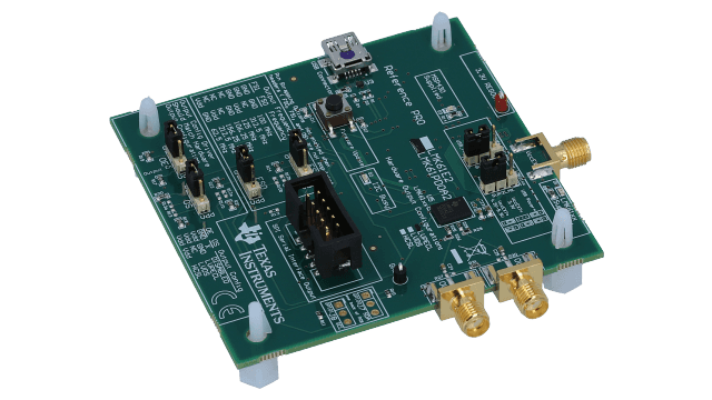 LMX2572EVM 位相同期 / JESD204B サポート搭載、低消費電力 6.4GHz 広帯域 RF シンセサイザ angled board image