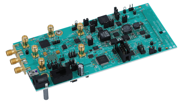ADC12J2700EVM ADC12J2700 12-Bit, 2.7-GSPS, RF Sampling Analog-to-Digital Converter Evaluation Module angled board image