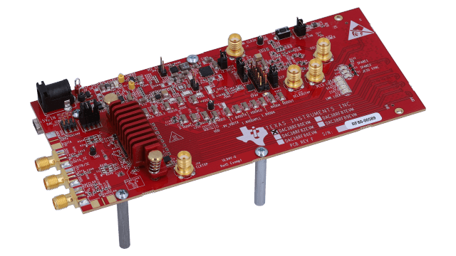 DAC38RF80EVM DAC38RF80 雙通道、14 位元、9-GSPS、6x-24x 內插、6 和 9 GHz PLL DAC 評估模組 angled board image