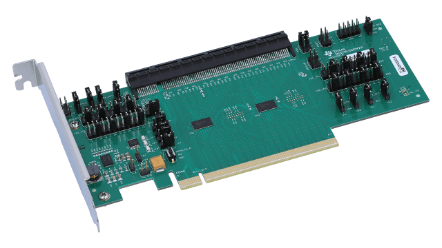 DS160PR810EVM-RSC DS160PR810 オクタル・チャネル PCI-Express® 4.0 リニア・リドライバの評価基板 angled board image