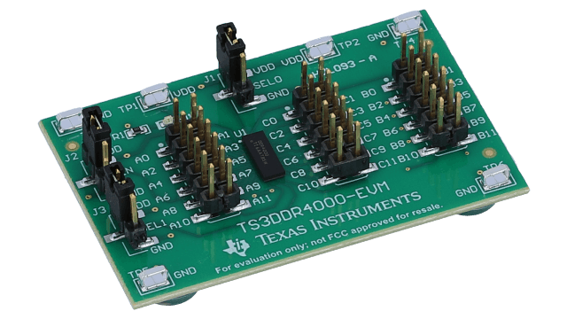 TS3DDR4000-EVM Módulo de evaluación TS3DDR4000 angled board image