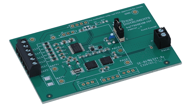 BQ77905EVM-707 bq77905 3- to 5-Series Advanced Stackable Low-Power Battery Protector Evaluation Module angled board image