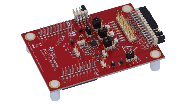 BOOST-LP5569EVM LP5569 エンジン制御機能 / チャージ・ポンプ付き 9 チャネル I2C RGB LED ドライバの評価モジュール angled board image