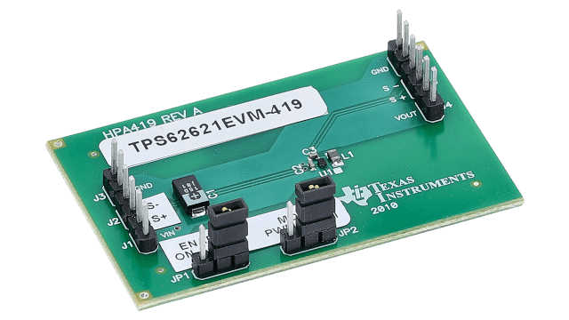 TPS62621EVM-419 Módulo de evaluación para controlador reductor TPS62621 de 600 mA, 6 MHz y tensión de salida de 1.8 V angled board image