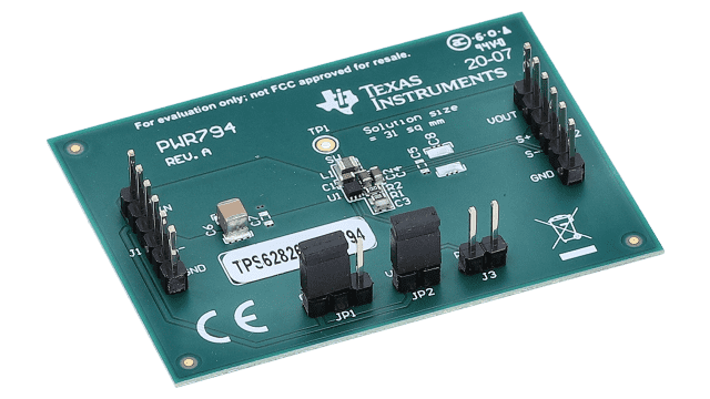 TPS62826EVM-794 1.5mm 角の QFN パッケージ、出力精度 1%、3A 降圧コンバータの評価モジュール angled board image