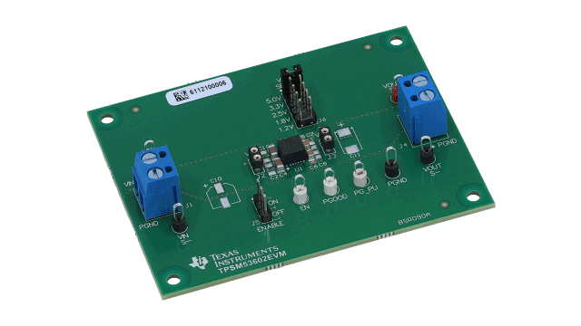 TPSM53602EVM 3.8V ～ 36V 入力、1V ～ 7V 出力、2A 電源モジュールの評価ボード angled board image