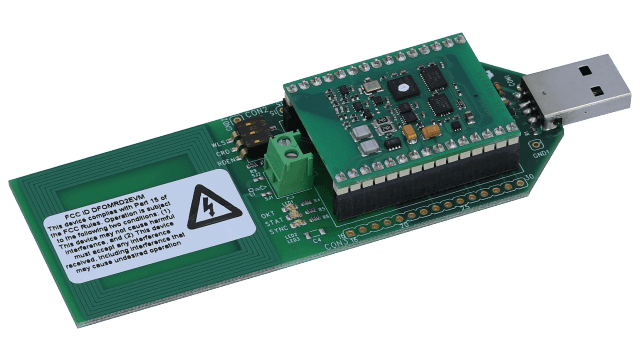 RF430F5978EVM Sub 1 GHz Transceiver, LF Wake Receiver/Transponder SoC eval Kit angled board image