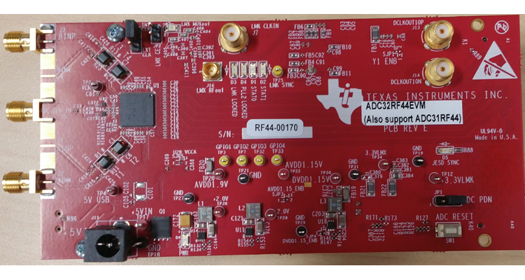 ADC32RF44EVM ADC32RF44 Dual-Channel, 14-Bit, 2.6GSPS, RF-Sampling ADC Evaluation Module top board image