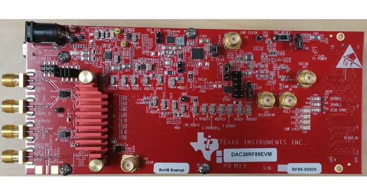 DAC38RF89EVM DAC38RF89 デュアルチャネル、14 ビット、8.4GSPS、1x ～ 24x 補間、5GHz / 7.5GHz PLL DAC の評価モジュール top board image
