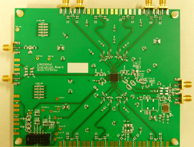 LMK03000CEVAL/NOPB Precision Clock Conditioner with Integrated VCO (1185 - 1296 MHz) top board image