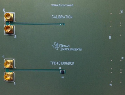 TPD4E1U06DCKEVM TD4E1U06 쿼드 채널 고속 ESD 보호 장치 평가 모듈 top board image