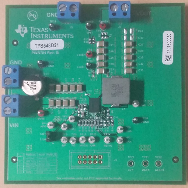 TPS548D21EVM-784 TPS548D21 DCAP3 高性能、40A シングル降圧コンバータの評価モジュール top board image