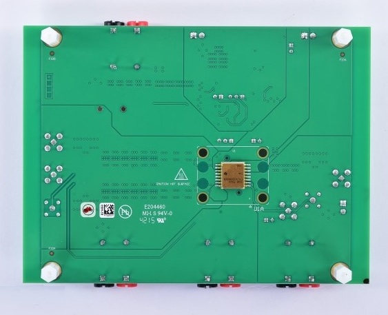 TPS7H3301EVM-CVAL TPS7H3301-SP DDR-Abschluss – Evaluierungsmodul top board image